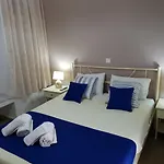 Antigone View アパート