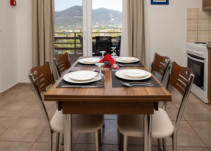 Antigone View スカラ・ポタミアス